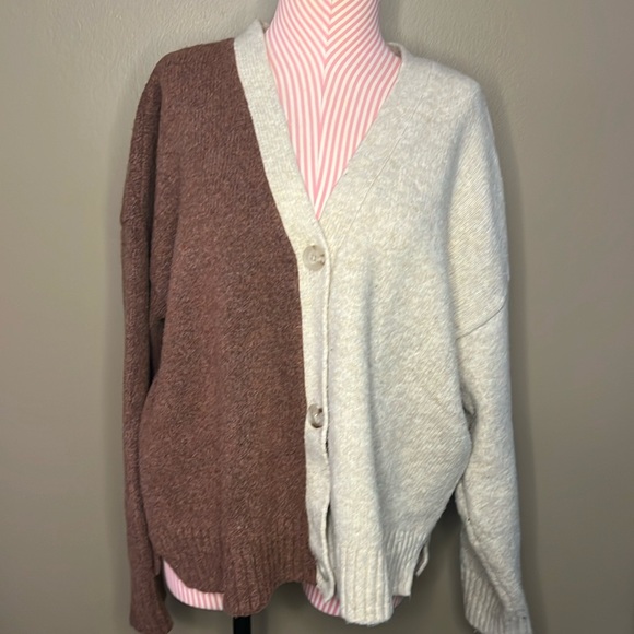 Abercrombie & Fitch sweater two toned colorblock brown cream cardigan A&F - L - Picture 2 of 10